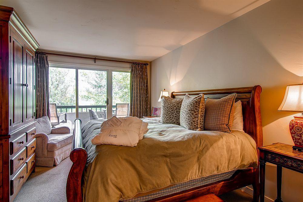 Borders Lodge By East West Hospitality Beaver Creek Exterior foto