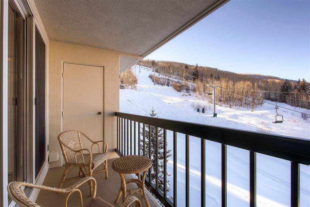 Borders Lodge By East West Hospitality Beaver Creek Exterior foto