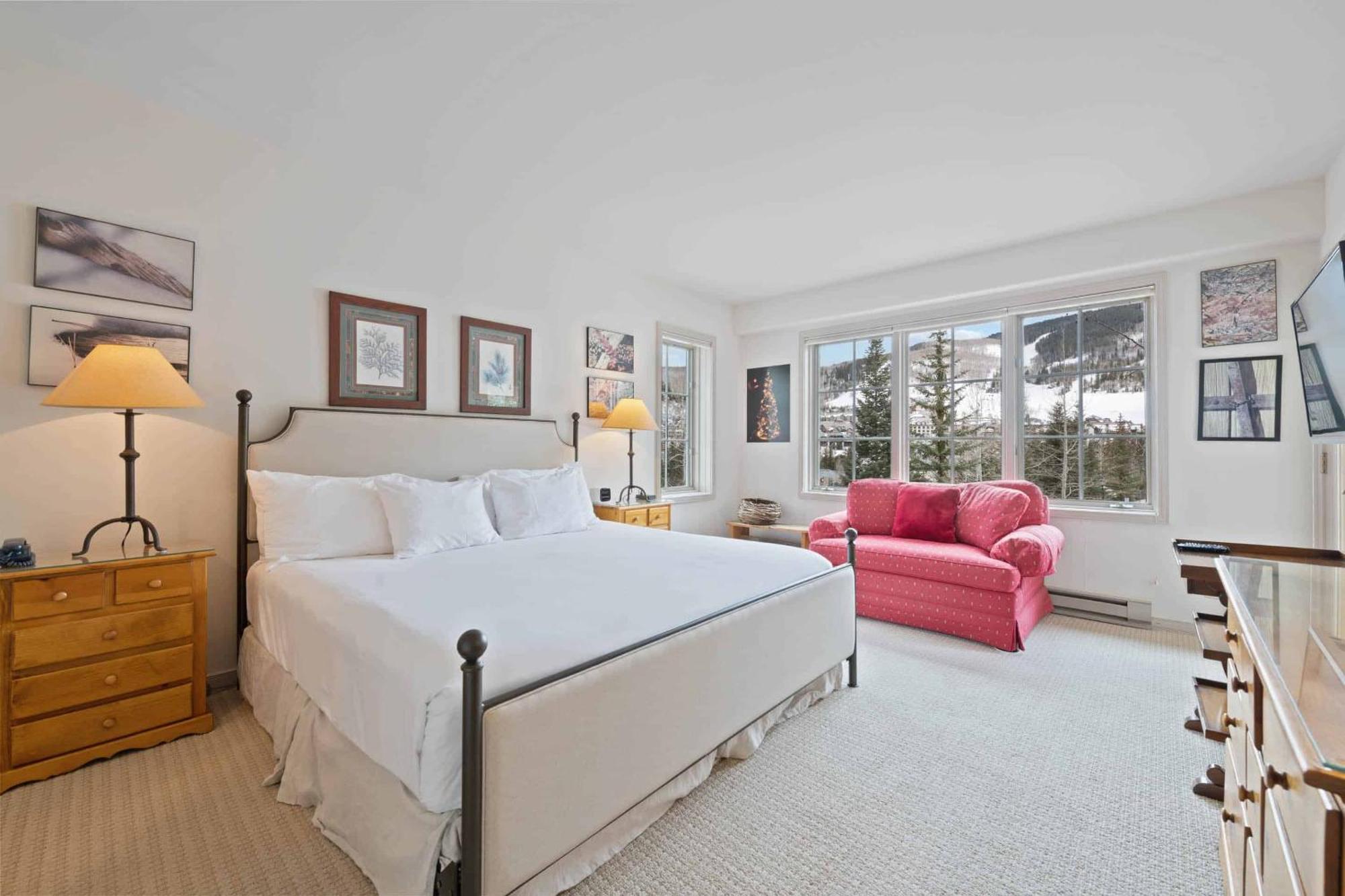 Borders Lodge By East West Hospitality Beaver Creek Exterior foto